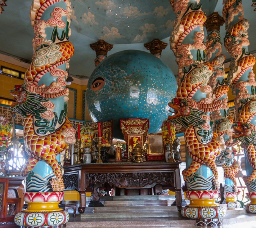 NÚI BÀ ĐEN – TÒA THÁNH TÂY NINH