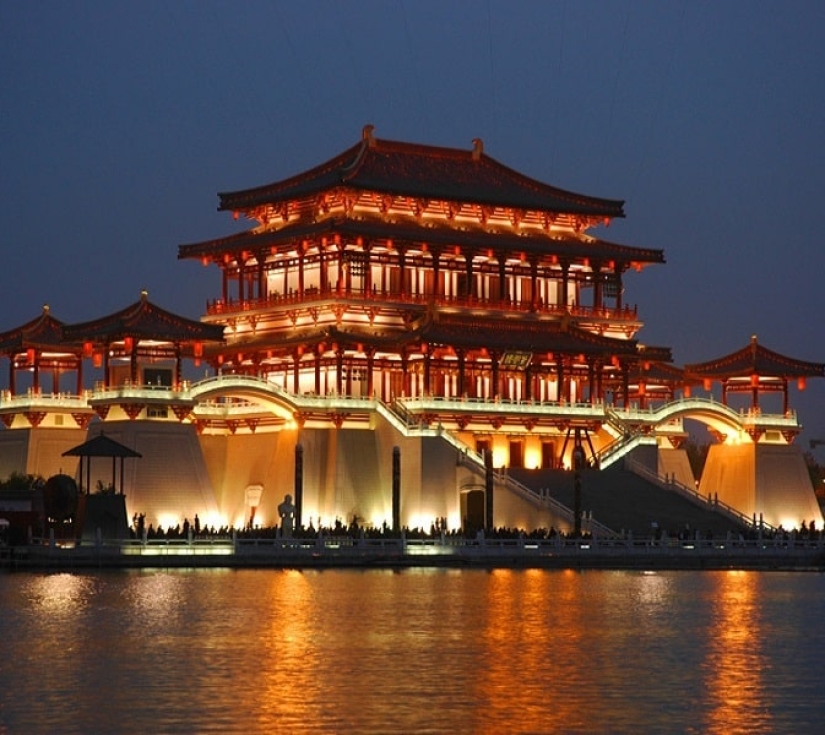 TP HCM – TÂY AN - LẠC DƯƠNG