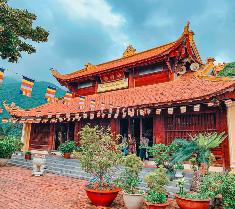 Tour Vũng Tàu – Côn Đảo 2 Ngày 1 Đêm | Hành Trình Tâm Linh & Biển Đảo Thiêng Liêng