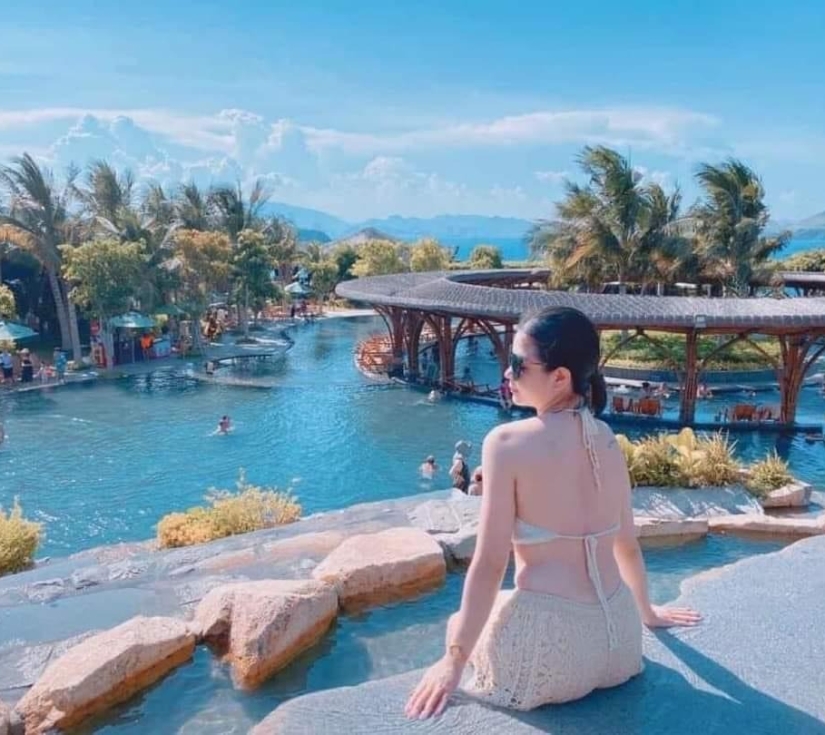 HÒN TẰM 